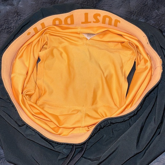 Nike Dri-Fit Athletic Shorts with Spandex - Picture 4 of 5